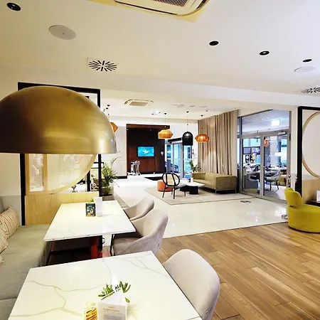 119 W Pieciogwiazdkowym Royal Tulip Plaza Tuz Tuz Dobruk * Kolobřeh
