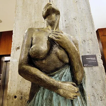 Lägenhet 119 W Pieciogwiazdkowym Royal Tulip Plaza Tuz Tuz Dobruk *