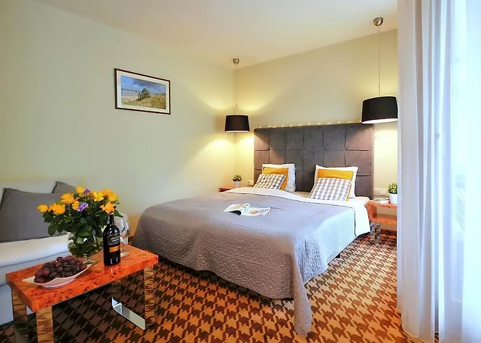 119 W Pieciogwiazdkowym Royal Tulip Plaza Tuz Tuz Dobruk アパート