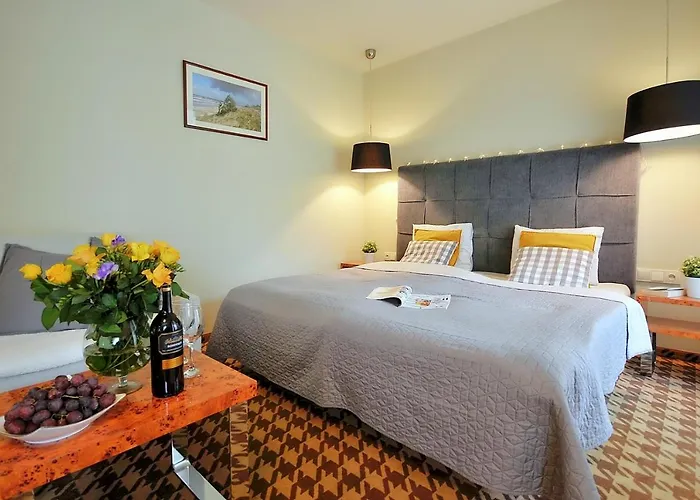 119 W Pieciogwiazdkowym Royal Tulip Plaza Tuz Tuz Dobruk アパート *