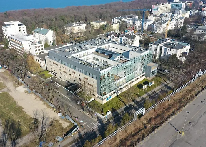 119 W Pieciogwiazdkowym Royal Tulip Plaza Tuz Tuz Dobruk アパート *