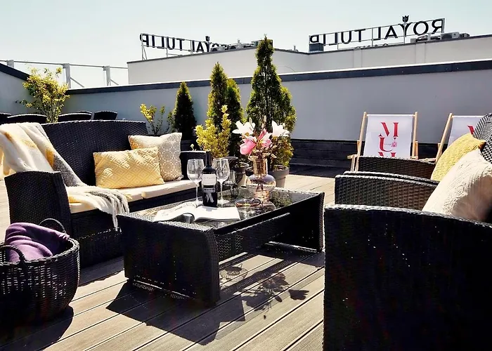 119 W Pieciogwiazdkowym Royal Tulip Plaza Tuz Tuz Dobruk アパート